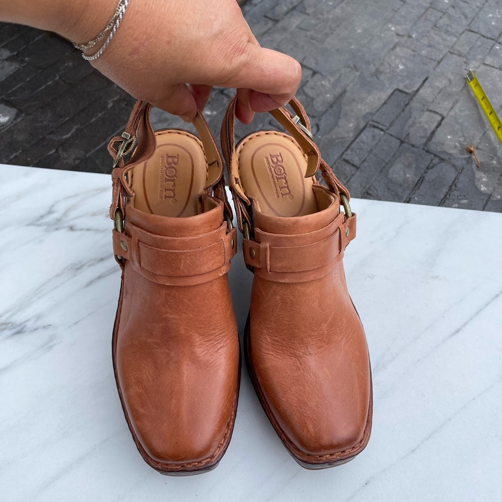 Born Brown Tan Leather Clog Sandals - Picture 3 of 9